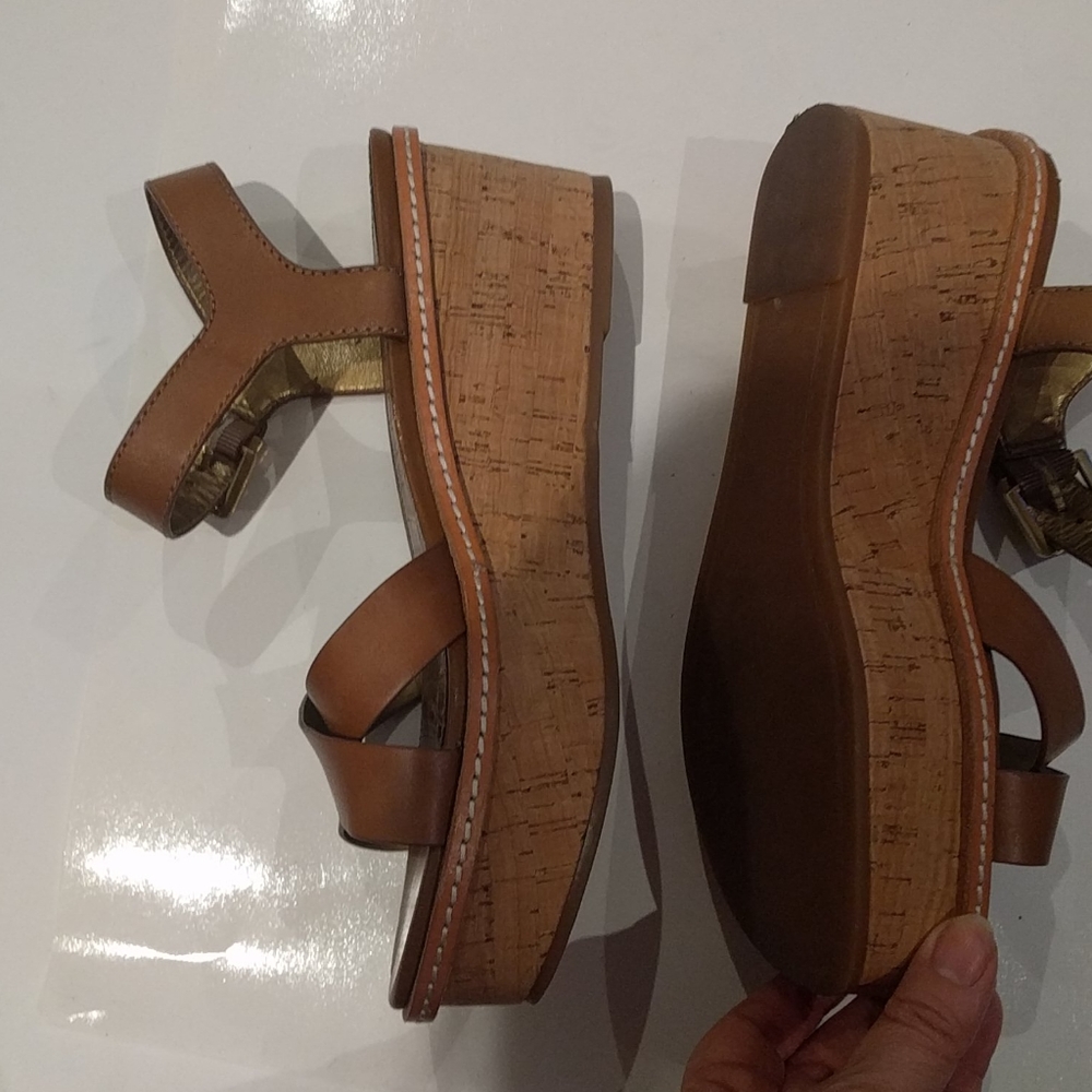 Sam Edelman Tan Leather Cross-Strap Sandals with Gold Buckles - Picture 9 of 12